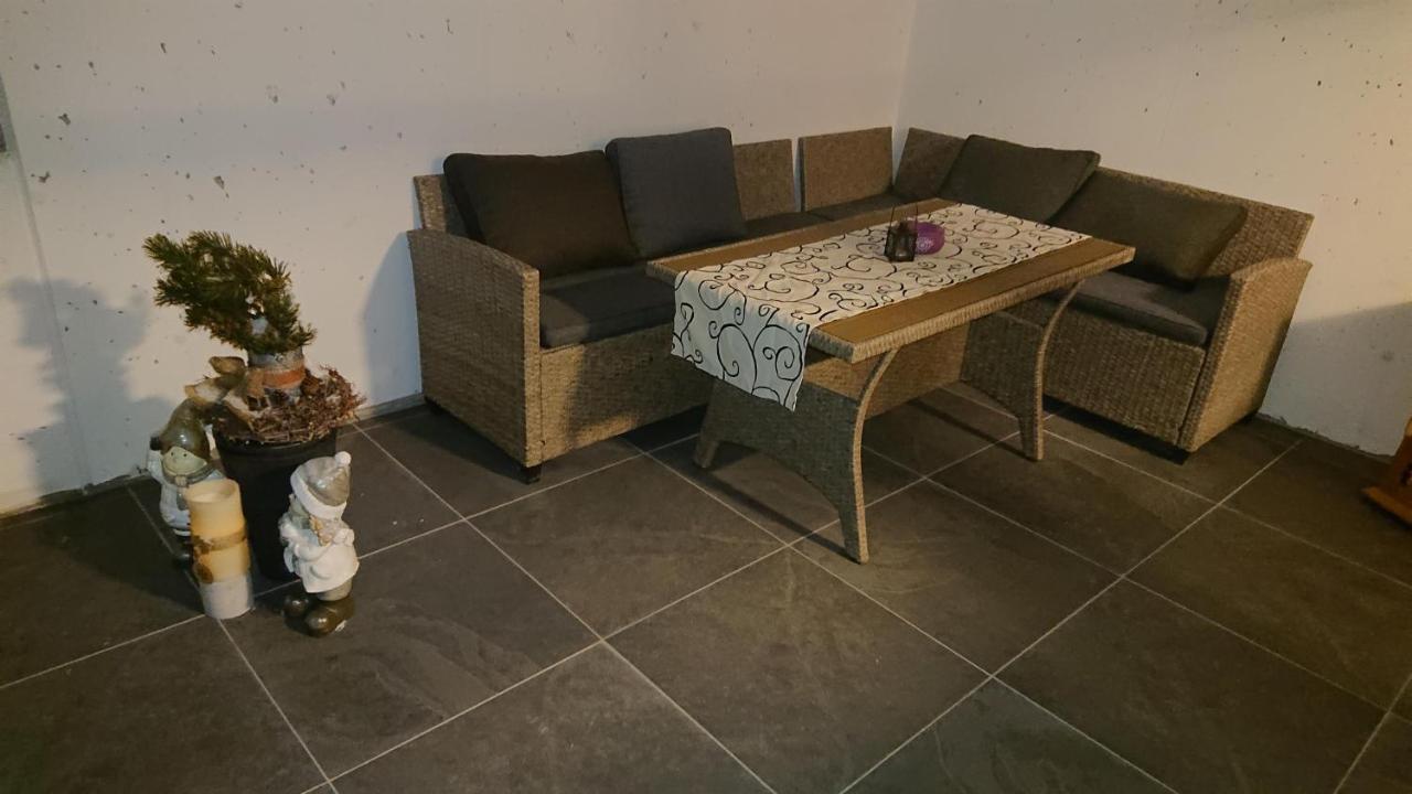 Anni, Apart Tux Eksteriør bilde